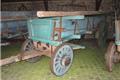 Boerenwagen met vast paneel in het Karrenmuseum Essen